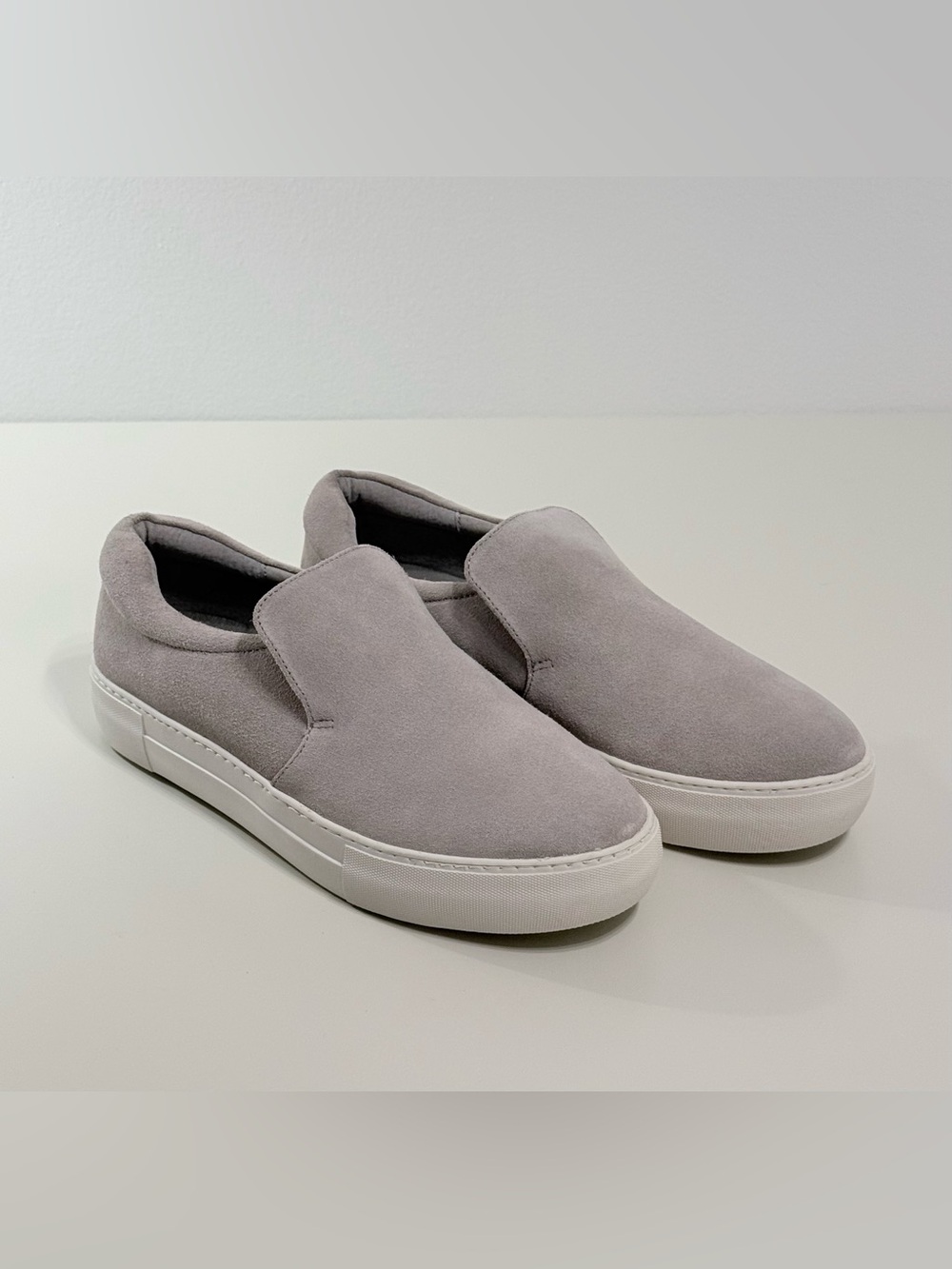 J/Slides NYC Grey Suede Classic Slip On Sneakers Size 10M